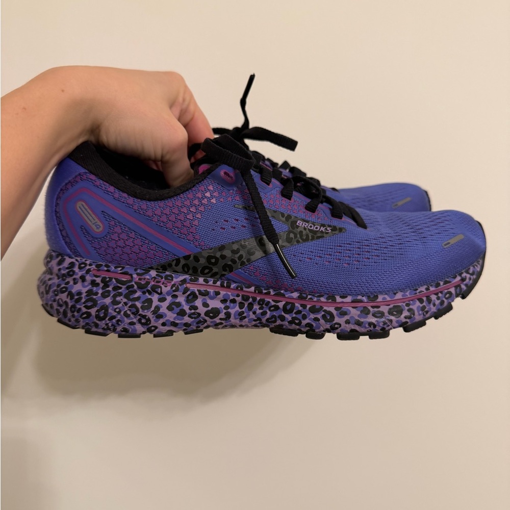 Brooks Women's Ghost 14 Running Shoes, Size 7.5